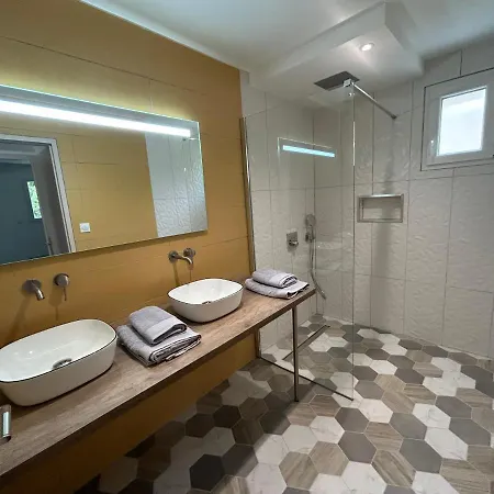 Au Domaine Des Sources Holiday home *